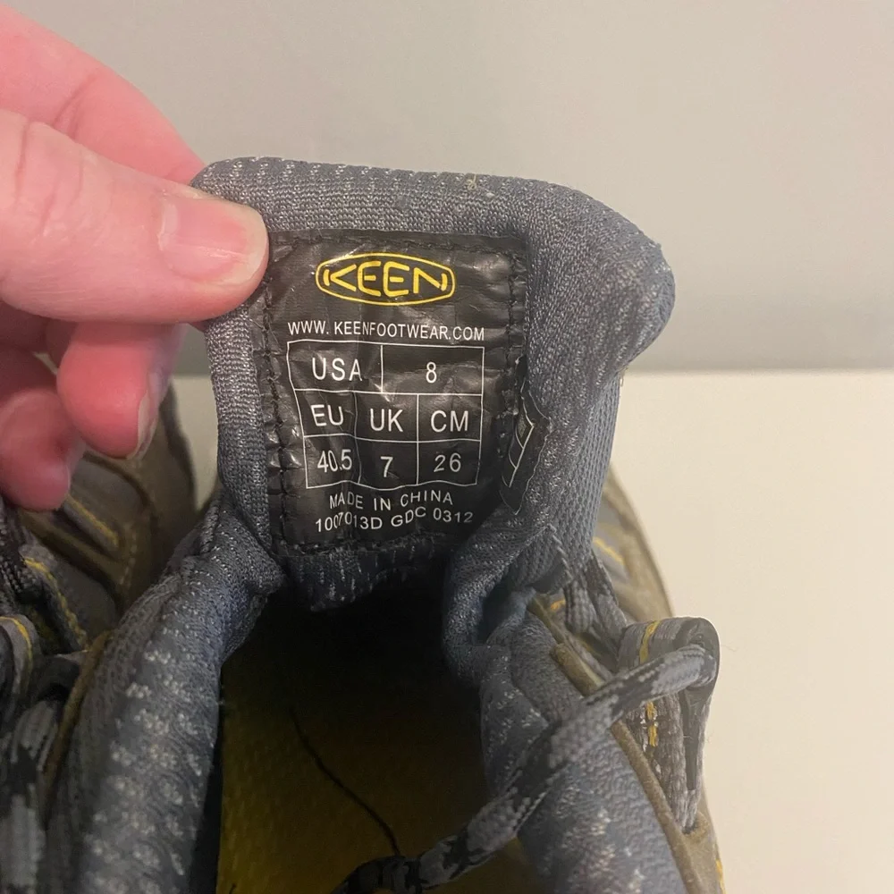 Keen Men's Olive and Gray Hiking Shoes
